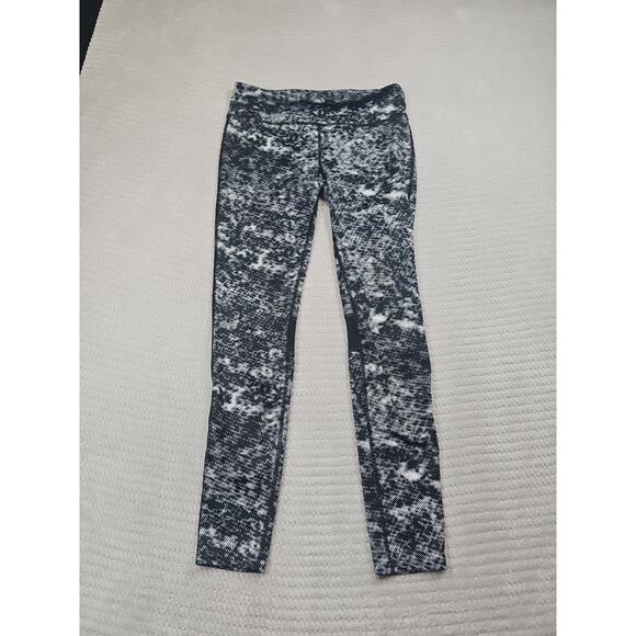 Under Armour Leggings Womens Medium Athletic Fitness Gym Active Wear - Picture 1 of 7
